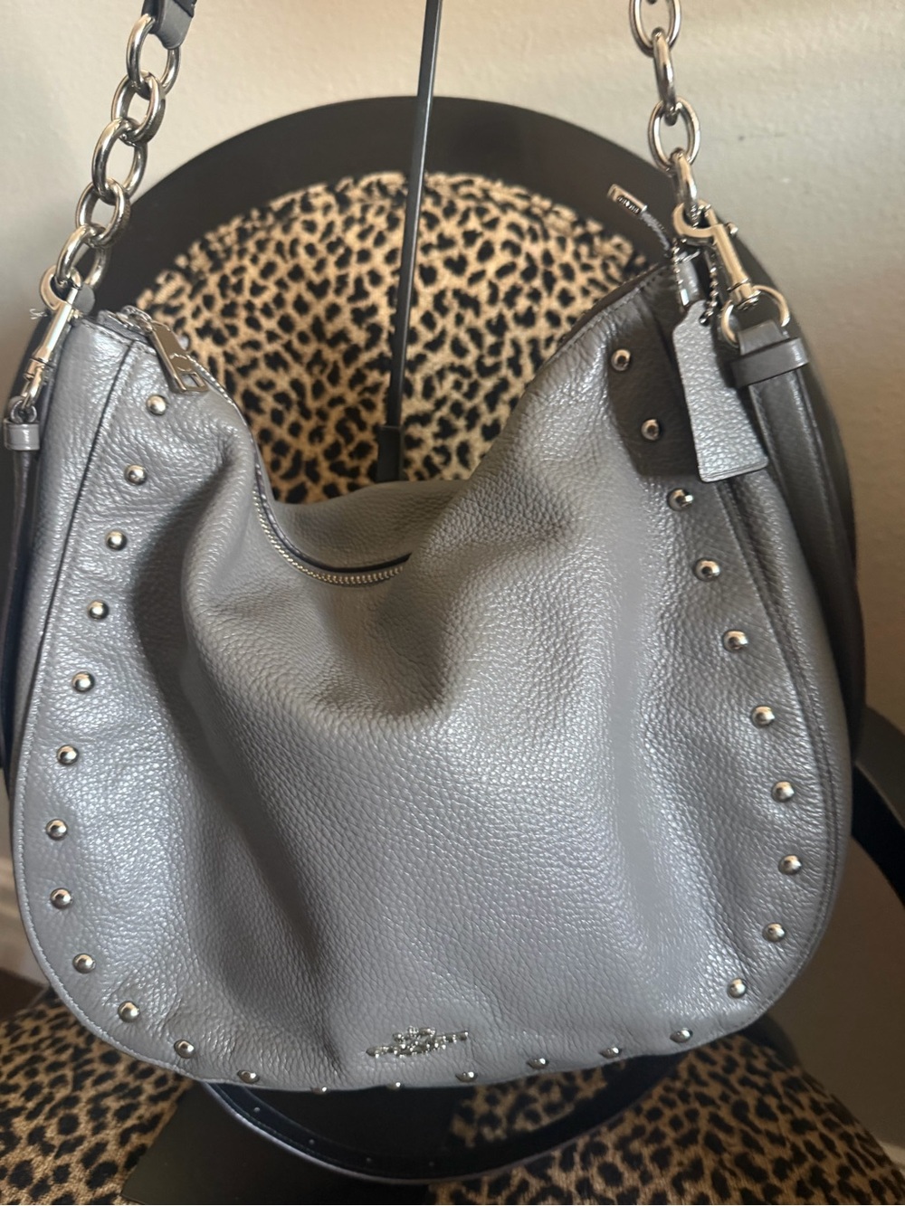🩶Coach Ella Pebbled Leather Shoulder Hobo Bag in Gray with Studs🩶